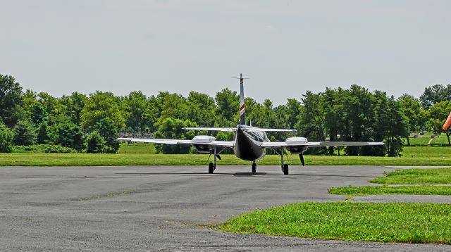 Piper Aerostar (N122JP)