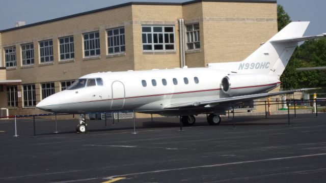 Hawker 800 (N990HC)