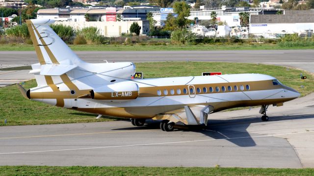 Dassault Falcon 7X (LX-AMB)