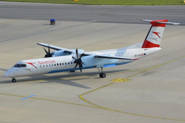 de Havilland Dash 8-400 (OE-LGA)