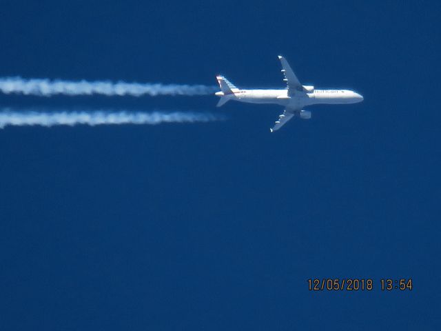 Airbus A321 (N180US)