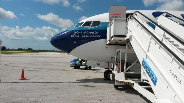 Boeing 737-700 (N276EA)