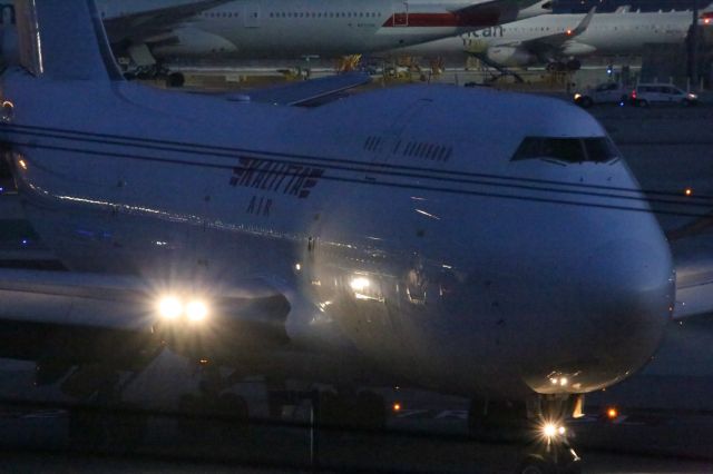 Boeing 747-400 (N539BC)