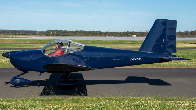 Vans RV-12 (VH-YOR)