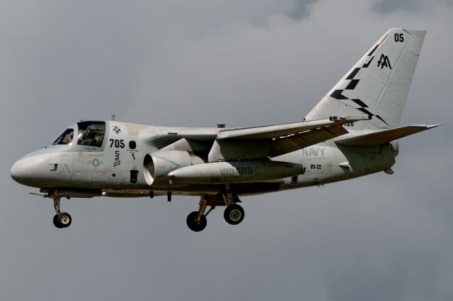 — — - S-3 Viking