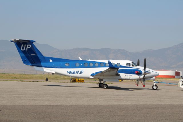 Beechcraft Super King Air 350 (N884UP) - View in full for highest quality. Wheels Up beechcraft headed to the plane pull at BJC.