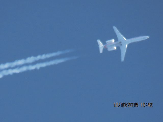 Embraer ERJ-135 (N803AE)