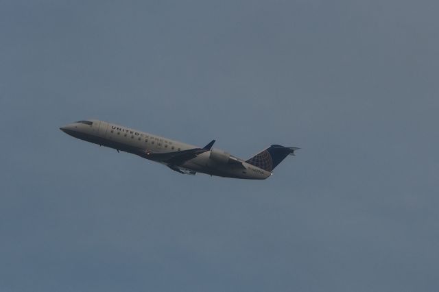 Canadair Regional Jet CRJ-200 (N679SA)