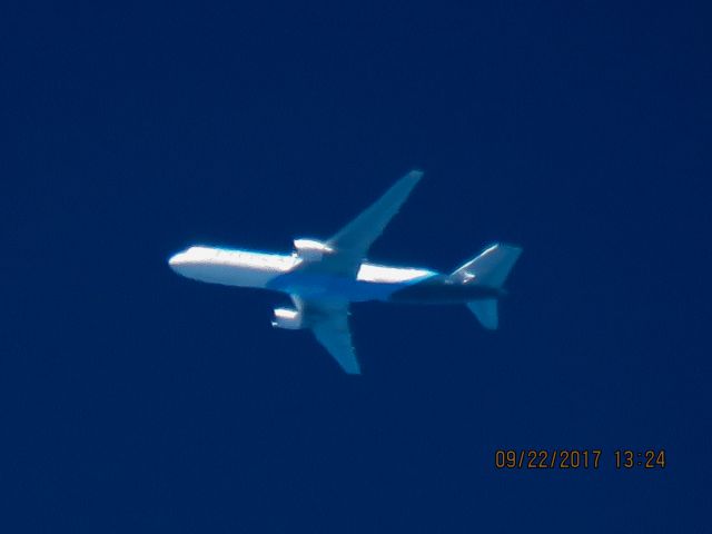 BOEING 767-300 (N1321A)