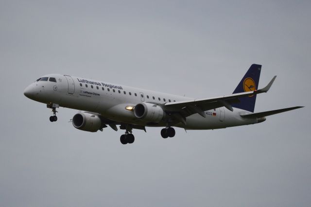 Embraer ERJ-190 (D-AECG) - Lufthansa Regional - Embraer ERJ190-100LR (D-AECG) A grey cloudy morning arrival at NCL from FRA for LH flight.