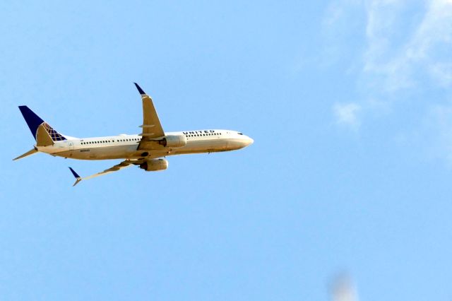 Boeing 737-900 (N67815)