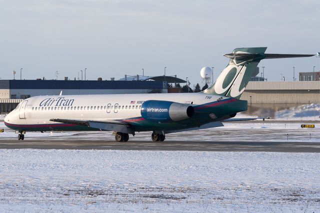 Boeing 717-200 (N983AT)