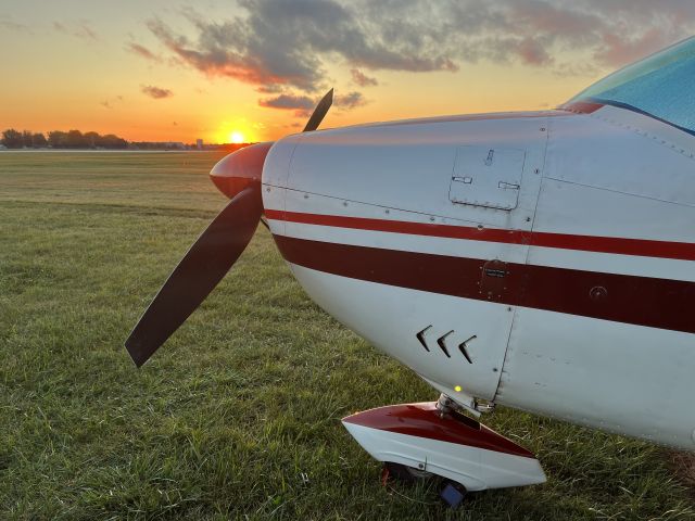 Cessna Skylane (N3556Y)