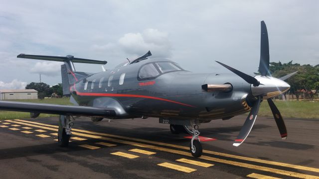 Pilatus PC-12 (PS-AMR) - Um Pilatus PC-12 NGX da Amaro Aviation.