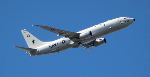 Boeing P-8 Poseidon (16-8432) - 1/13/23 Poseidon doing laps at KSC