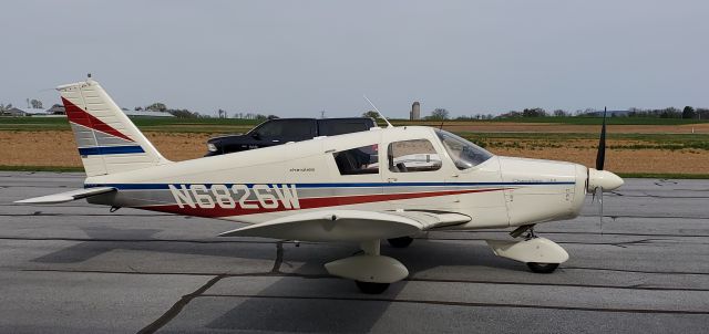 Piper Cherokee (N6826W)