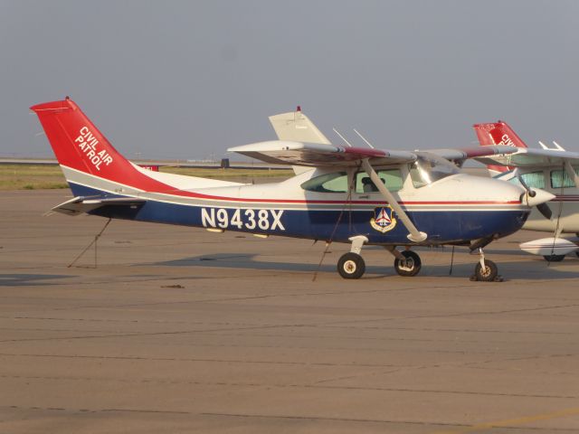 Cessna Skylane (N9438X)