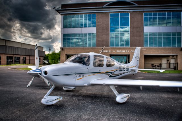 Cirrus SR-22 (N289SB) - 2004 Cirrus SR22 G2 at Smyrna, TN