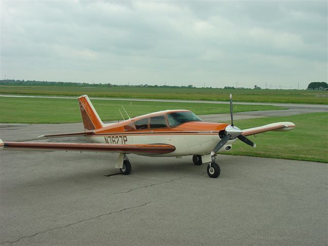 Piper PA-24 Comanche (N7627P)