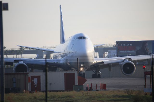 BOEING 747-8 (D-ABYM)