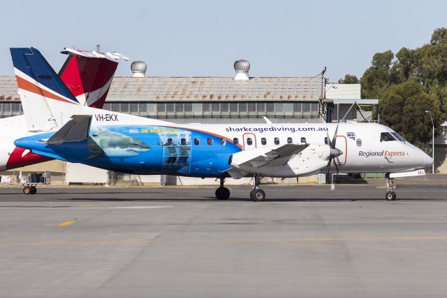 Saab 340 (VH-EKX) - Regional Express Airlines (VH-EKX) Saab 340B on the tarmac at Wagga Wagga Airport.