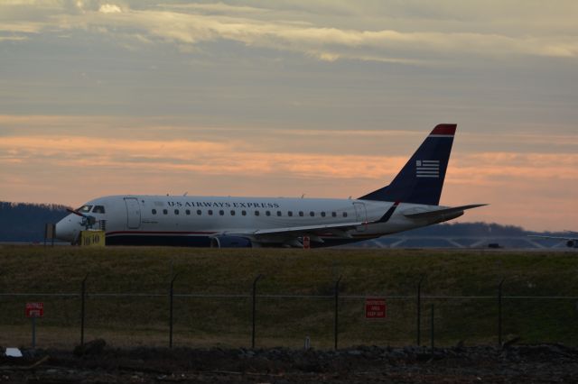 Embraer 170/175 (N804MD)