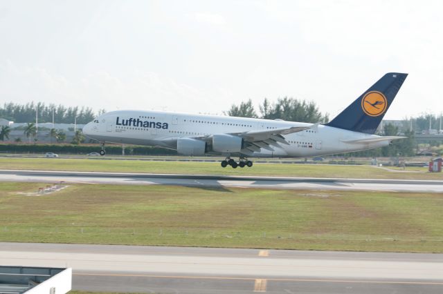 Airbus A380-800 (D-AIMK) - Landing at Miami