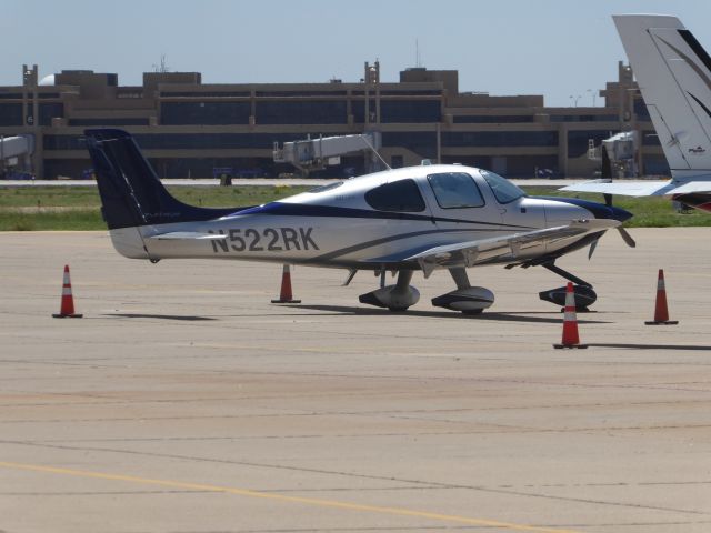 Cirrus SR-22 (N522RK)