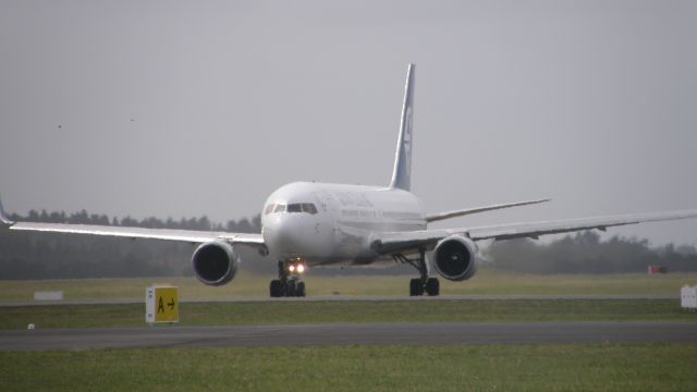 BOEING 767-300 (ZK-NCI) - A seasonal visitor that flies between YPPH and NZCH.