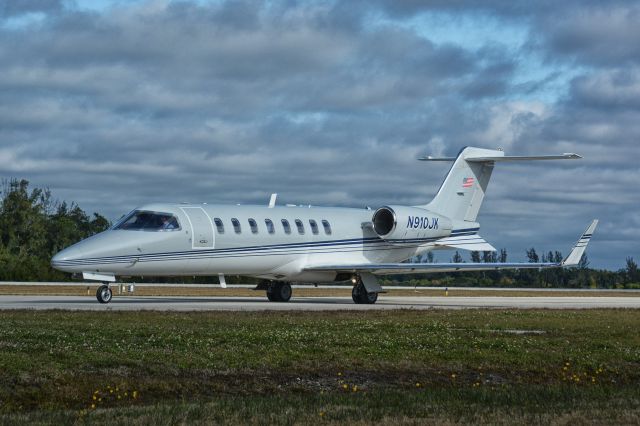 Learjet 45 (N910JK)