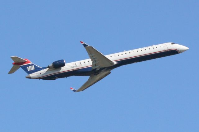 Canadair Regional Jet CRJ-900 (N913FJ) - Mesa Airlines/US Airways Express Flight 2647 (N913FJ) departs Runway 14 at Sarasota-Bradenton International Airport enroute to Charlotte/Douglas International Airport