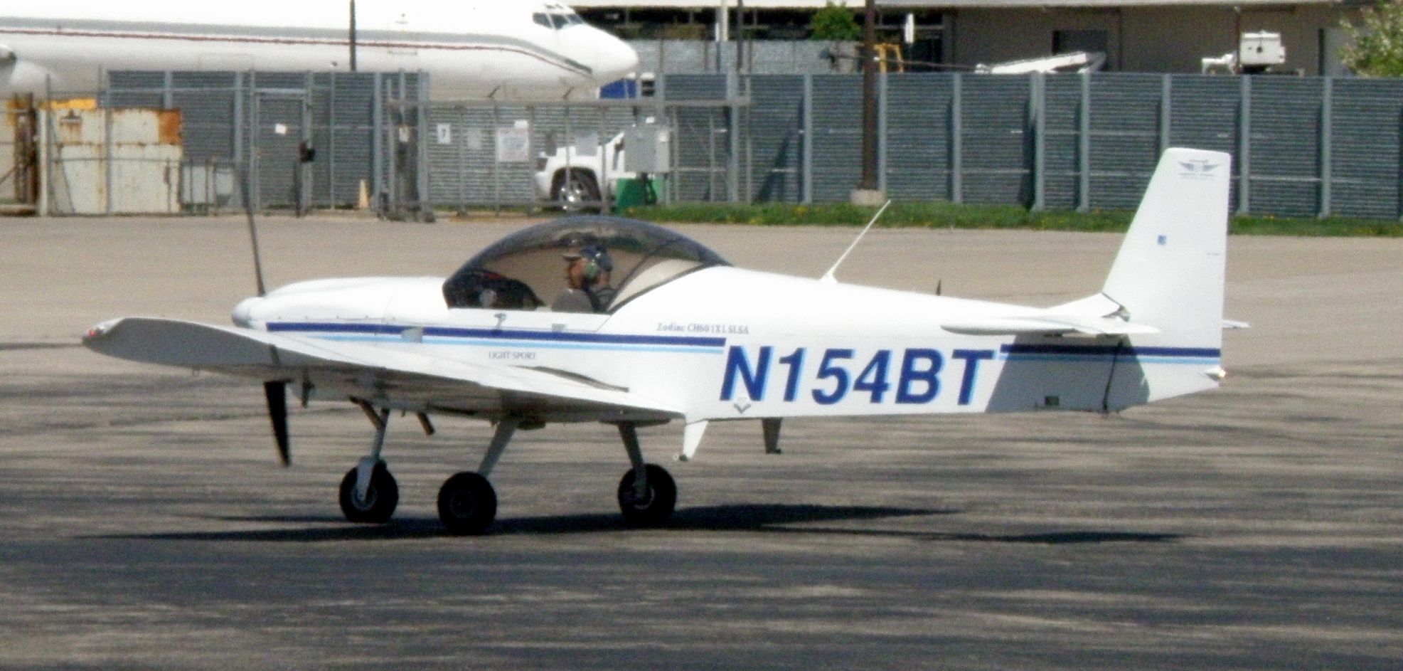 ZENAIR Super Zodiac (N154BT) - After a pit stop at TAC Air a Zodiac CH601 taxis to the active at Blue Grass Airport (KLEX)...