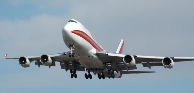 Boeing 747-400 (CKS243) - CKS243 Heavy on short final to 18L