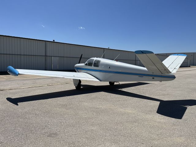 Beechcraft 35 Bonanza (N3403V)