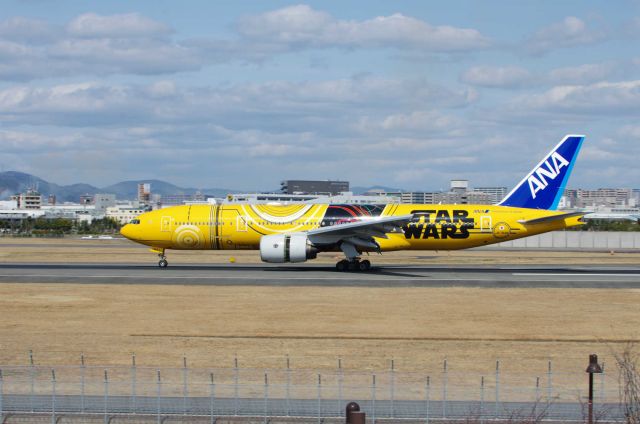 Boeing 777-200 (JA743A) - C-3PO ANA JET