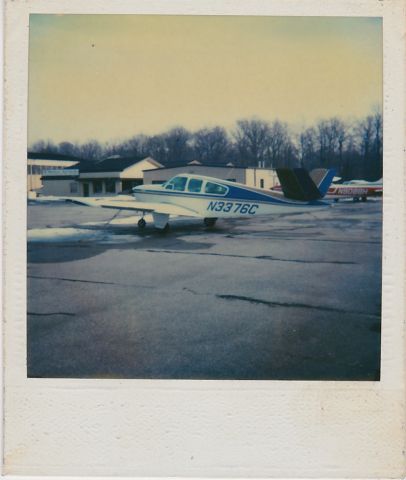 Beechcraft Bonanza (36) (N3376C) - Photo of 3376C in 1986 at Smith Field in Fort wayne, IN