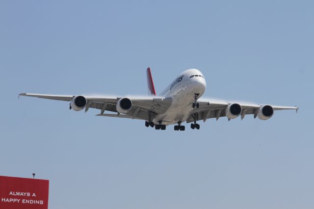 Airbus A380-800 (VH-OQG)