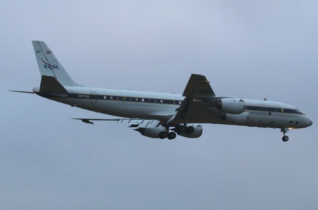 McDonnell Douglas DC-8-70 (N817NA)