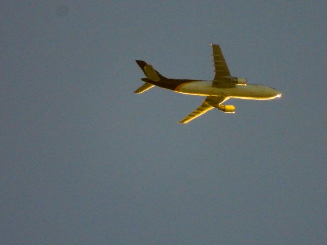 Airbus A300F4-600 (N157UP) - UPS2940br /CAE-MHRbr /12/21/21