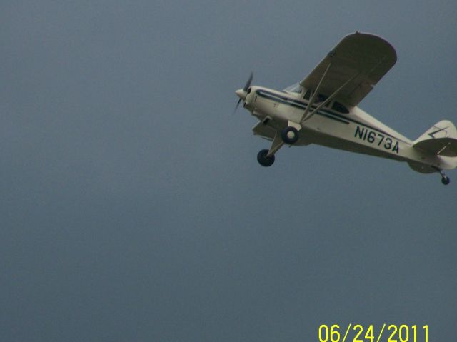 Piper PA-22 Tri-Pacer (N1673A)