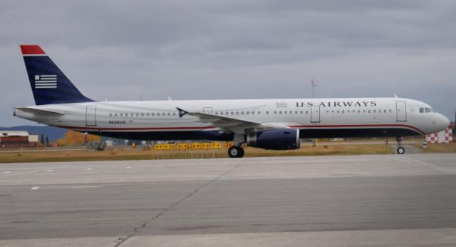 Airbus A321 (N538UW)