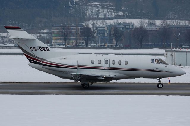 Hawker 800 (CS-DRD)