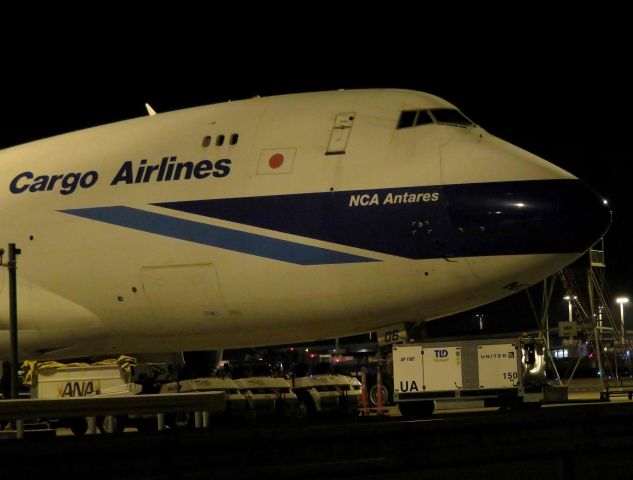 Boeing 747-400 (JA06KZ) - KZ49/28 br /This airplane comes flying from Milan and is staying as of January 4.