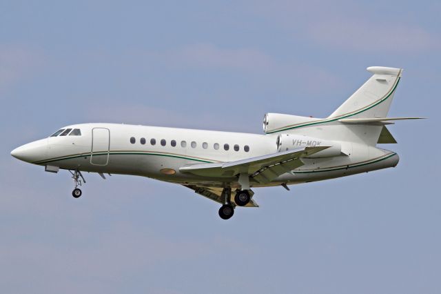 Dassault Falcon 900 (VH-MQK)