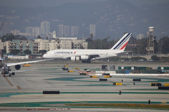 Airbus A380-800 (F-HPJC)