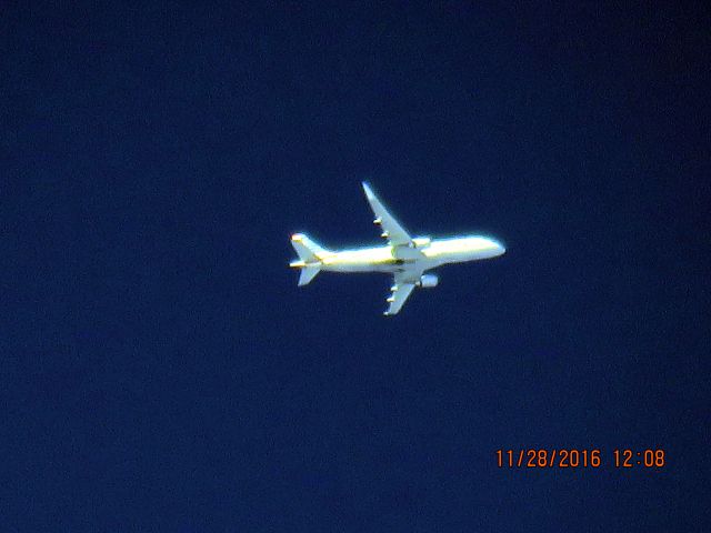 Embraer 175 (N227NN)