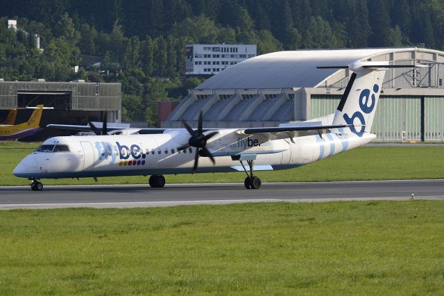 de Havilland Dash 8-400 (G-JECZ)