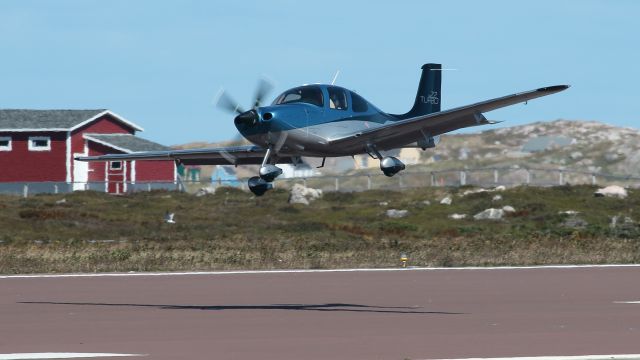 Cirrus SR-22 (C-GOZO)