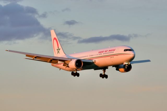 BOEING 767-300 (CN-ROW)