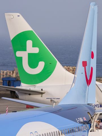 Boeing 737-800 (G-TAWA) - TENERIFE SURbr /22/07/2016